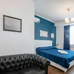 Maison Renee *