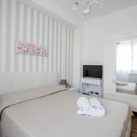 Maison Renee Διαμέρισμα Βιαρέτζιο