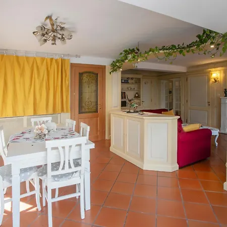 Maison Renee * فياريجيو
